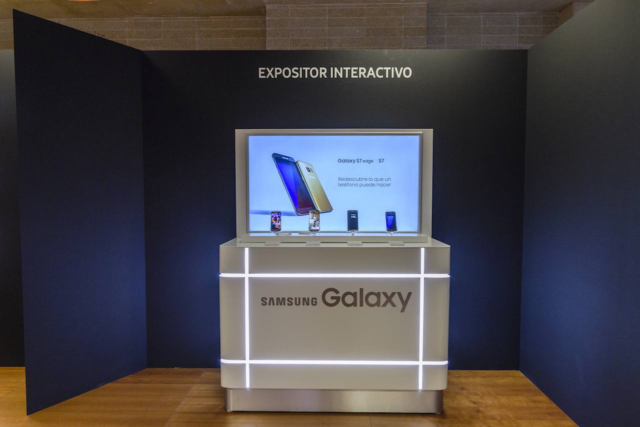 2016-11-10-samsung-retail-con-futuro-06