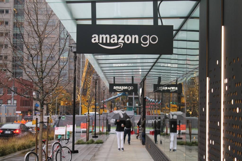 AMAZON GO