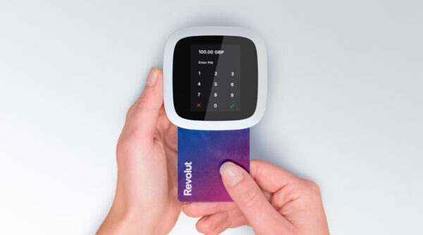 Revolut Lanza En Espa A Revolut Reader Su Primer Lector De Tarjetas