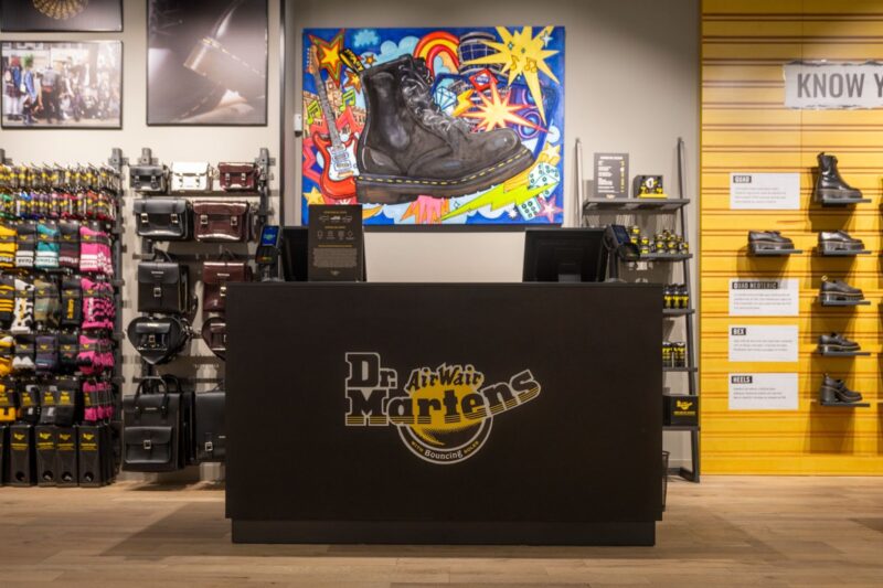 Dr martens hotsell 46 años