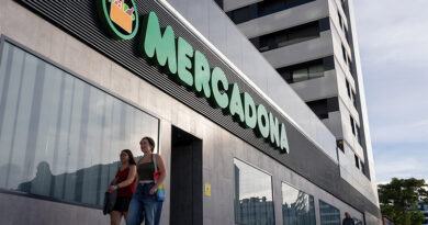 El supermercado cuenta con 58 trabajadores con empleo estable y de calidad y se ha realizado una inversión para su construcción de 4,6 millones de euros