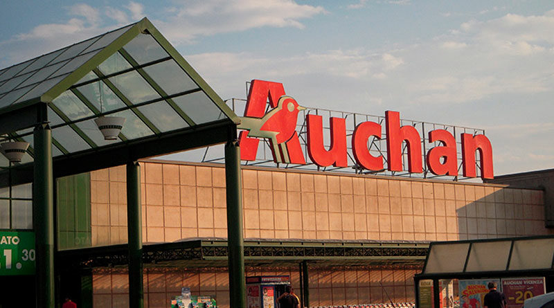 Auchan, en conversaciones con un gestor local para vender la filial de Rusia