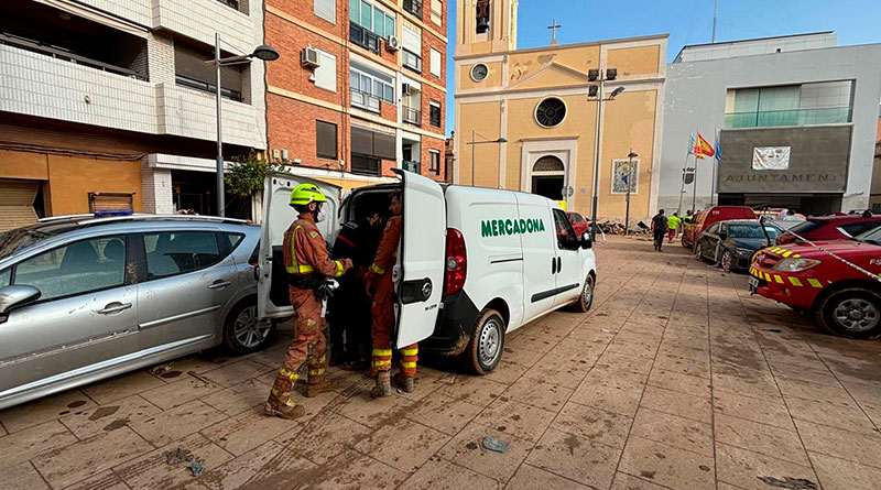 Mercadona y Consum movilizan donaciones y ayudas a empleados