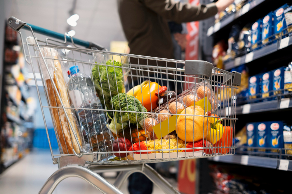Los hogares recortan el tamaño de la cesta para contener el gasto, pero aumentan la frecuencia de visita a tienda