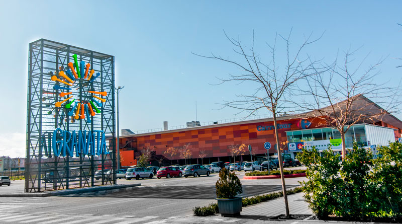 Castellana Properties vende su cartera de parques comerciales