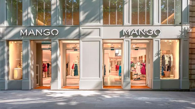 Mango instala un sistema de click & collect automatizado en tienda