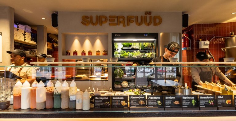 Superfüud y Super Coffee confían el delivery a Uber Eats