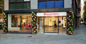 El nuevo punto de venta dispone de una superficie de 102,91 metros cuadrados y ofrece servicios de salud visual y auditiva