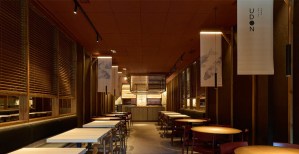El nuevo espacio dispone de 164 metros cuadrados y capacidad para 72 comensales. Su carta reúne más de 40 platos inspirados en recetas asiáticas