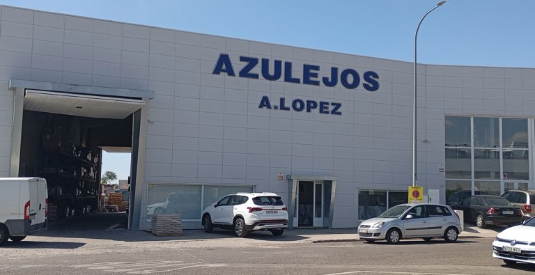 Mas Obra suma 100 asociados y supera los 121 puntos de venta