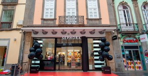 La tienda incorpora el último concepto de diseño de Sephora, en línea con el implementado en recientes aperturas de la compañía