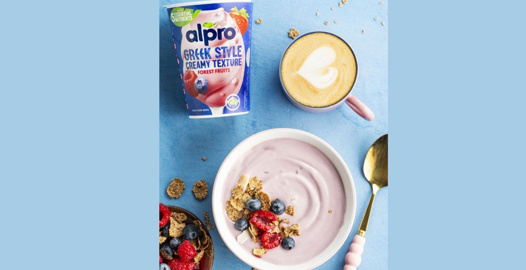 Para acompañar el lanzamiento, Alpro ha desarrollado una campaña de comunicación 360º que toma como inspiración la cultura y la mitología de Grecia