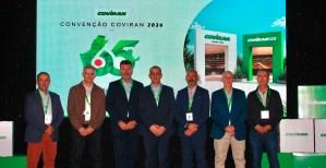 El encuentro contó con la participación de José Antonio Benito, presidente de Covirán; Esteban Gutiérrez, director general del grupo, y Acacio Santana, responsable de la estructura directiva de Portugal