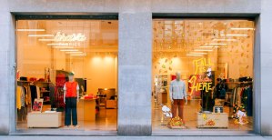 Simorra se queda con tres de las cinco tiendas de Brava Fabrics